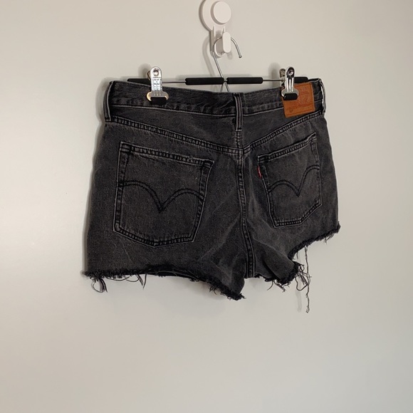 Levi's 501 Black button denim Short jeans W32 - Picture 9 of 15
